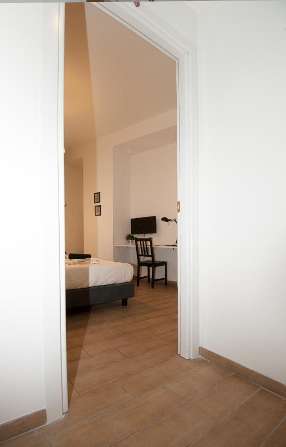 Om2Rome Apartment Bagian luar foto