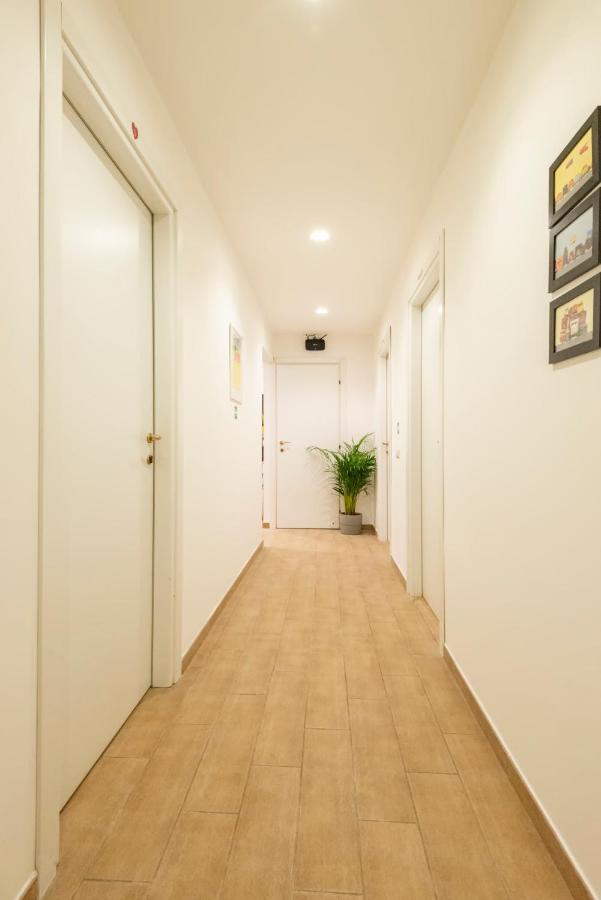 Om2Rome Apartment Bagian luar foto